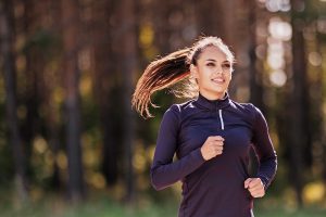 Vrouw aan het hardlopen