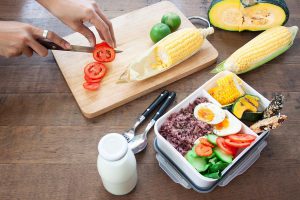 Gezonde lunch voorbereiden