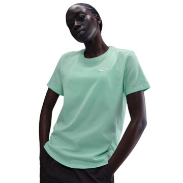 Nike Sportswear Club Essential Casaul T-shirt Dames S/36