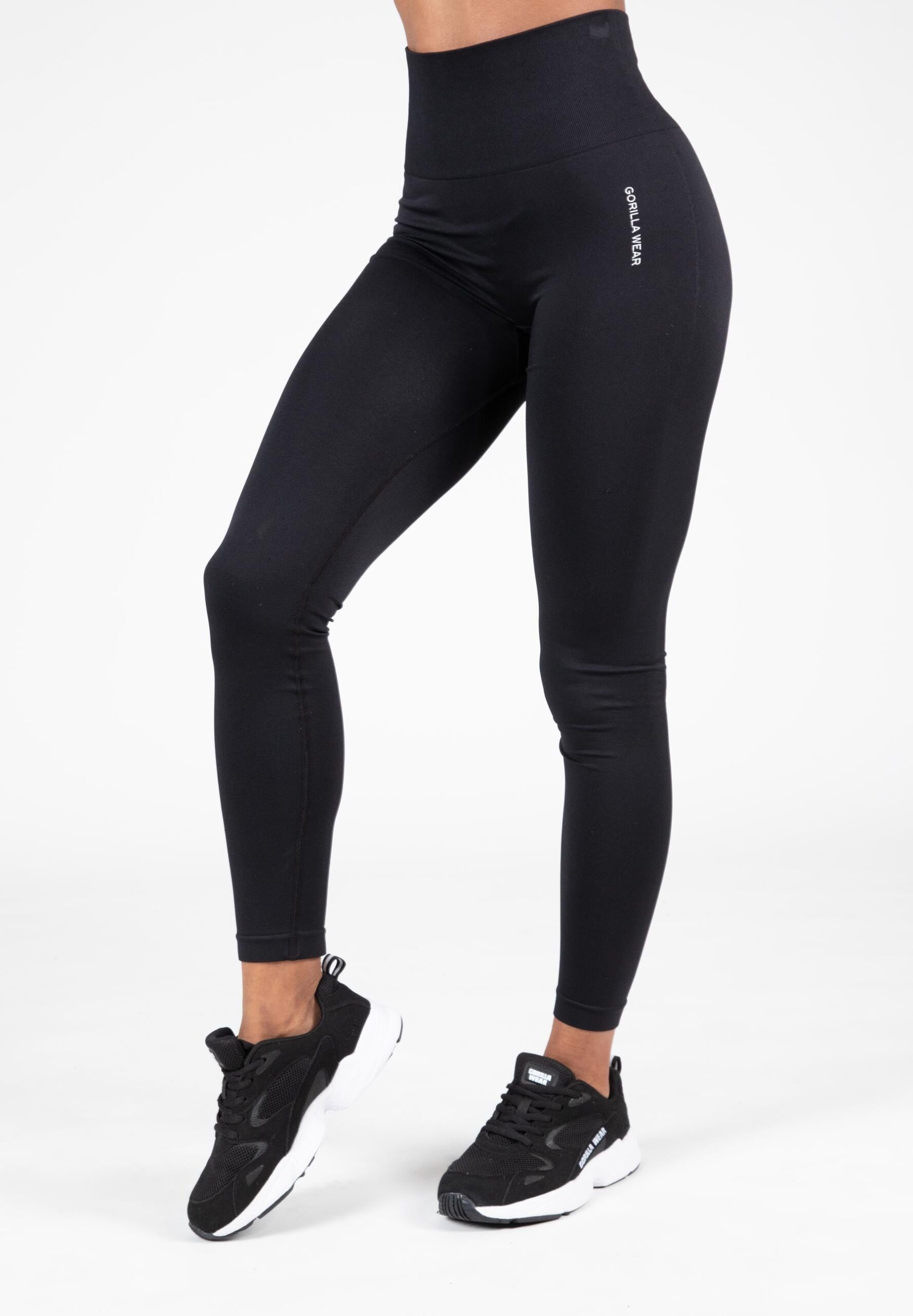 1_quincy-legging-zwart-01_13182514434445_6a728960-b72d-485d-9306-ed2a269cb93e