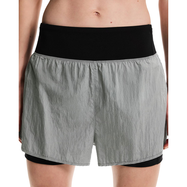 On Performance Volt Short Dames On Performance Volt Short Dames