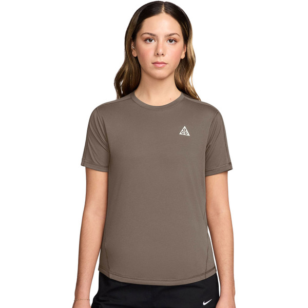 Nike Dri-FIT ACG Trail T-Shirt Dames Nike Dri-FIT ACG Trail T-Shirt Dames