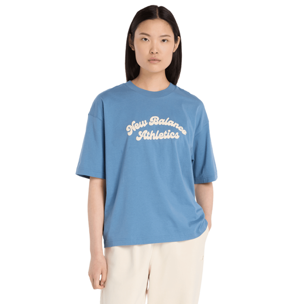 New-Balance-Linear-Heritage-Oversized-T-shirt-T-shirts-Dames-Blauw-Maat-XL-Katoen-Jersey