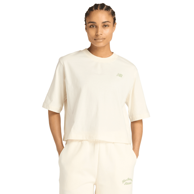 New-Balance-Linear-Heritage-Relaxed-T-shirt-T-shirts-Dames-Beige-Maat-XL-Katoen-Jersey