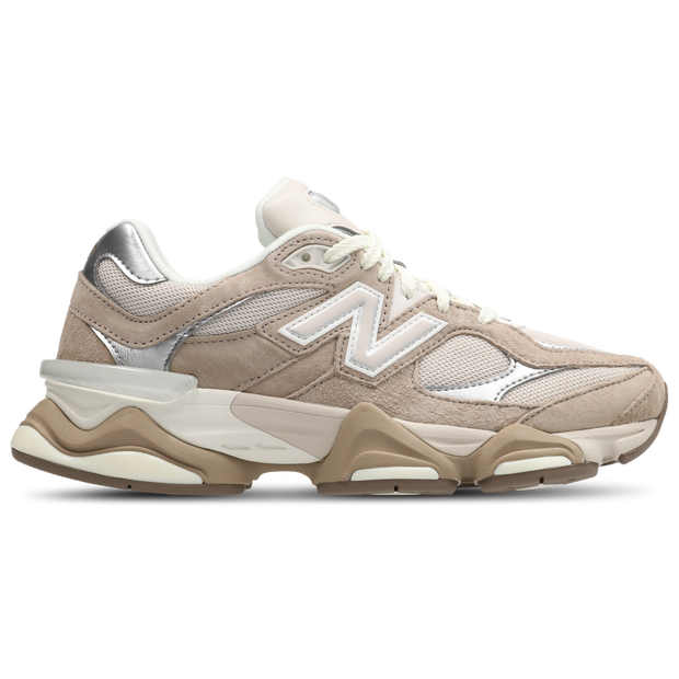 New Balance 9060 Sneakers Dames - Bruin - Maat 40.5 - Suède