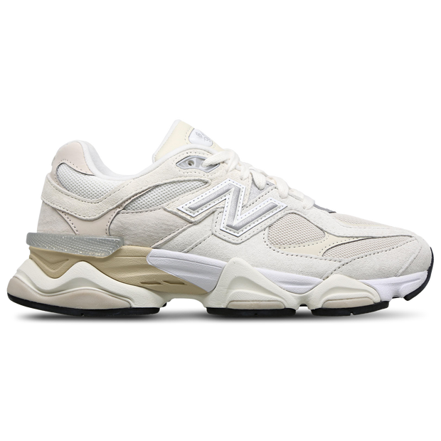 New Balance 9060 Sneakers Dames - Wit - Maat 43 - Suède